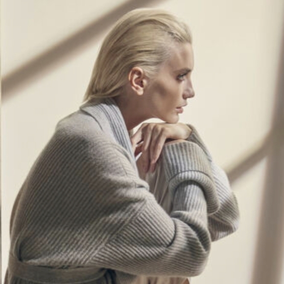 FRETTE MODEL ONLY FOR PYJAMAS EXAMPLE PURPOSES COURTESY OF FRETTE - Picture 8 of 11